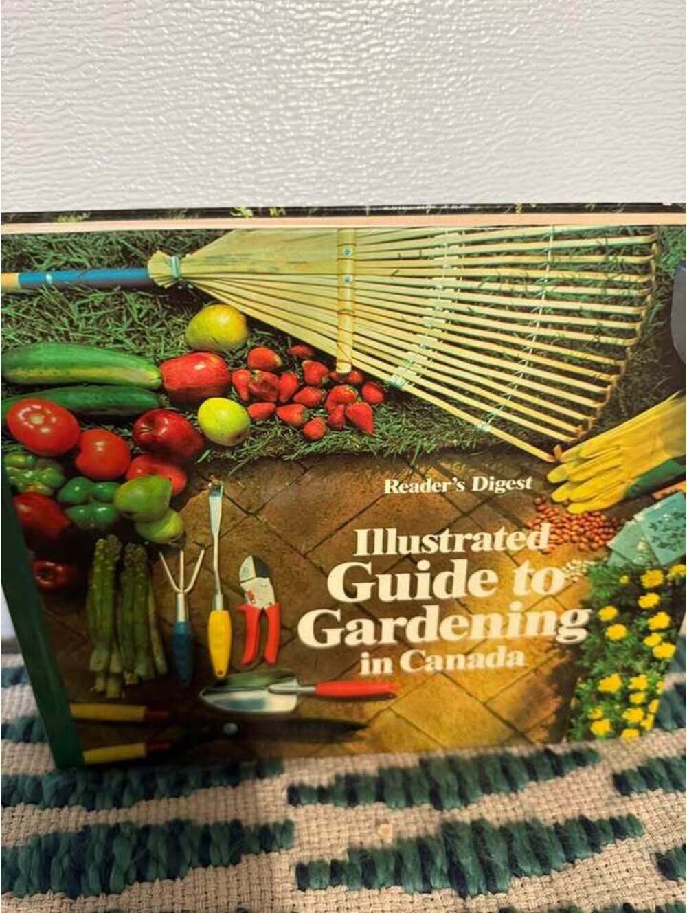 Vintage 70s  Reader's Digest Illustrated Guide to Gardening in Canada
